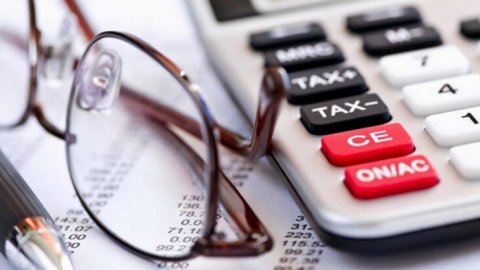 Vergi uzmanı Bingöl: Hazine 21.8 milyar TL faiz ödemek için borçlandı; yeni vergi ve artışlar kaçınılmaz
