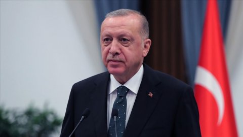 Erdoğan, yangın bölgelerinde incelemede yapmak için Antalya'ya gitti
