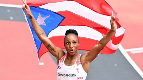 Kadınlar 100 metre engellide altın madalyayı Camacho-Quinn kazandı