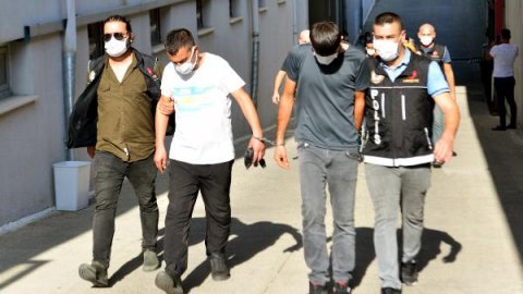 Adana’da 9 'torbacı' tutuklandı