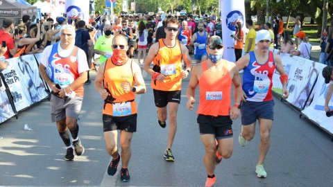 Kadıköy Yarı Maratonu'nda sporcular şiddete karşı koyacak