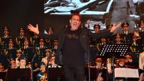 Rus Kızılordu Korosu ve Haluk Levent Manavgat’ta konser verdi