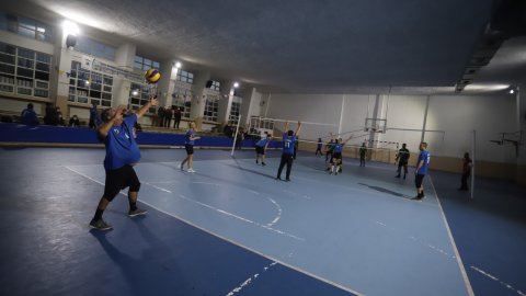 Kartal Belediyesi '2021 Voleybol Turnuvası' başladı