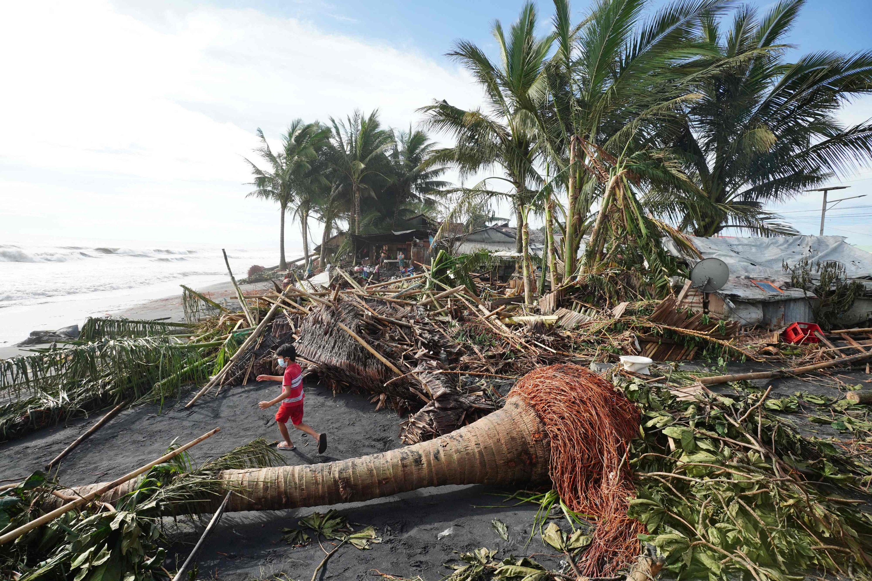 Какие из перечисленных островов страдают от тайфунов. Супертайфун «нору» на Филиппинах. Филиппины рай. Филиппины 2013 Тайфун.