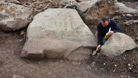 UNESCO'nun geçici listesindeki Yesemek'te 15 heykel gün yüzüne çıkarıldı