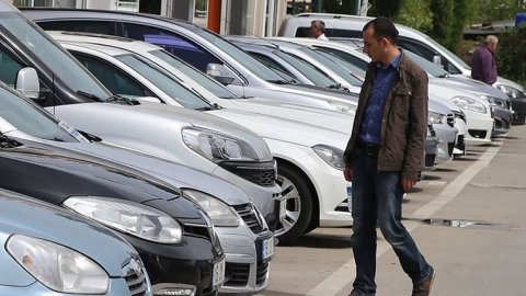 Altın uzmanı İslam Memiş uyardı: İkinci el araba fiyatları çökecek!