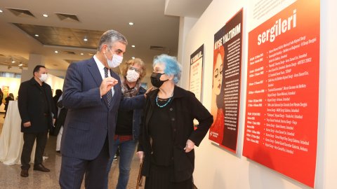 Ayşe Yaltırım'ın 'Ve Kadınlar' sergisi Sefaköy Kültür ve Sanat Merkezi’nde