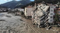 Kastamonu'daki selde yıkılan Ölçer Apartmanı'nın müteahhidine tahliye