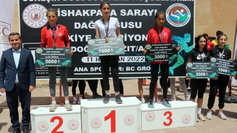 Türkiye Dağ Koşusu Şampiyonası Ağrı'da yapıldı