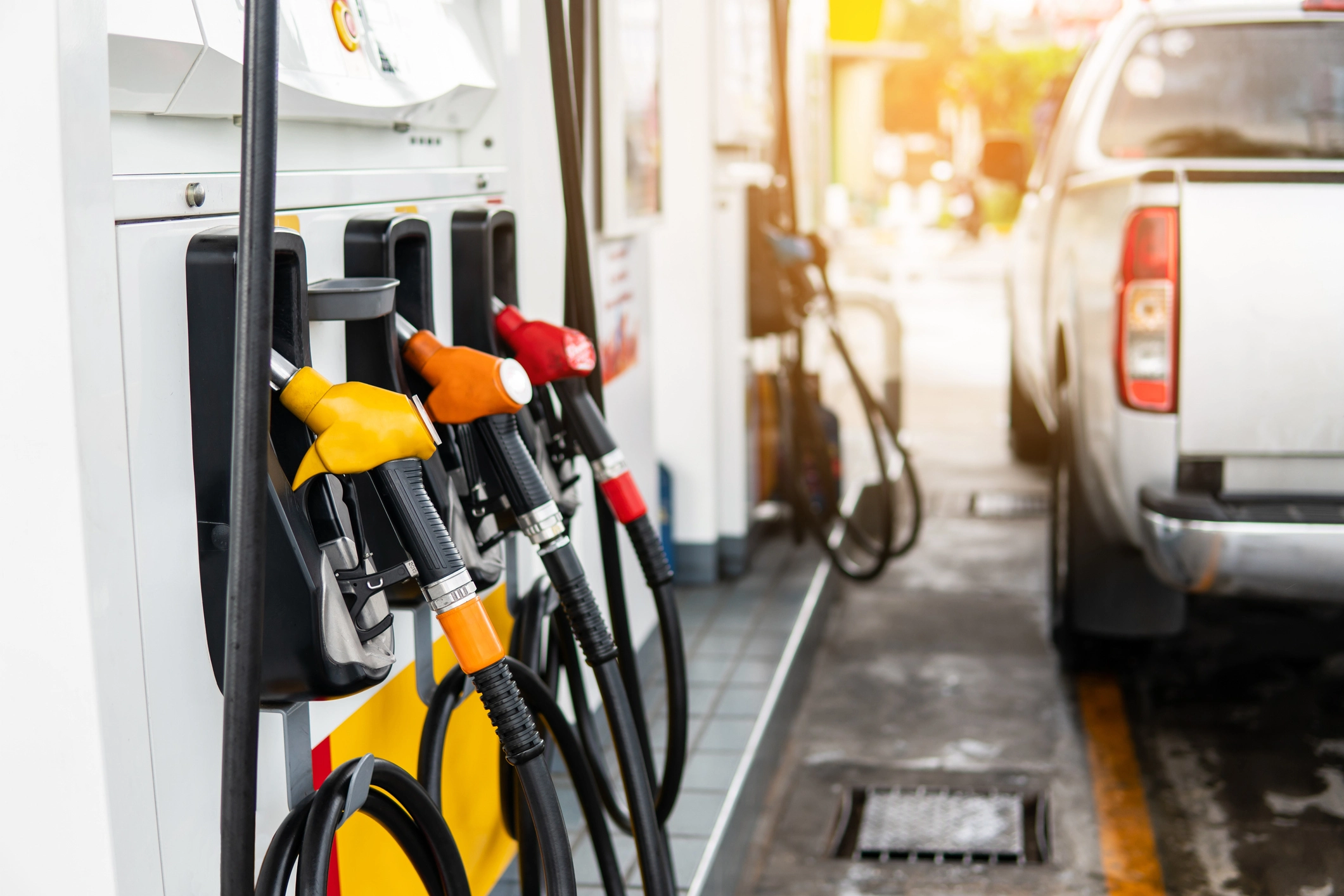 ABD yükselen benzin fiyatlarına karşı harekete geçti: Vergi muafiyeti geliyor!