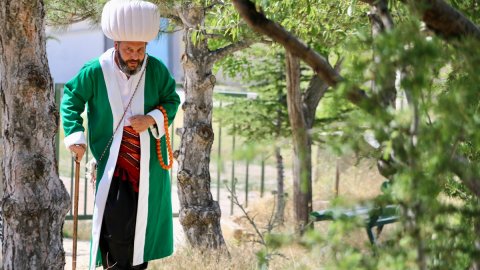 Eskişehir'in yeni "Nasreddin Hoca"sı ilk kez "göle maya çalacak"