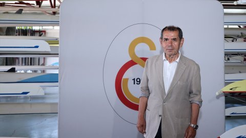 Galatasaray Kulübü Başkanı Dursun Özbek'ten taraftarı heyecanlandıran açıklama