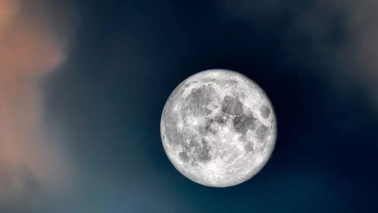 Ay’da yaşam için uygun çukurlar keşfedildi