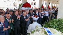 CHP Sözcüsü Faik Öztrak'ın annesi Ayten Öztrak son yolculuğuna uğurlandı: Cenaze törenine Kemal Kılıçdaroğlu da katıldı