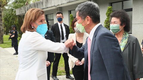 Pelosi, tartışmalı Tayvan ziyaretini tamamladı