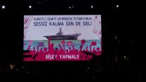 İzmir'de asbestli geminin kente gelmemesi için konser verildi