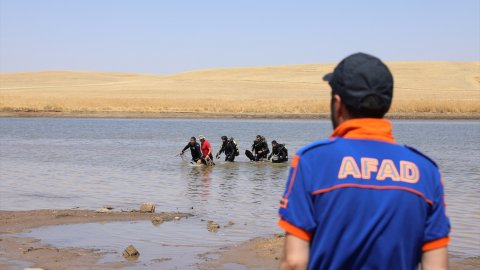 Diyarbakır'da serinlemek için baraj gölüne giren çocuk boğuldu