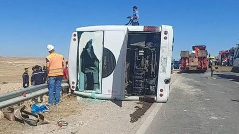Fas'ta bir otobüsün devrilmesi sonucu 15 kişi öldü, 37 kişi yaralandı