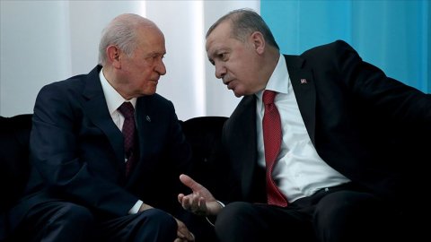 Devlet Bahçeli’den Cumhurbaşkanı Erdoğan’a öneri: 30 Ağustos'u işaret etti