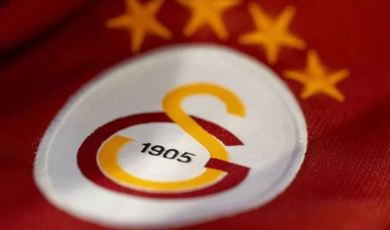 Galatasaray'da iki ayrılık birden