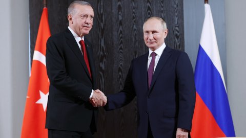Cumhurbaşkanı Erdoğan ile Putin arasındaki görüşmede doğalgaz konusu karara bağlandı