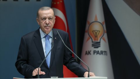  Cumhurbaşkanı Erdoğan'dan Yunanistan'a: "Amerika'dan, Avrupa'dan gelen destekler zannediyor musunuz sizi kurtarır?"