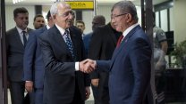 CHP Genel Başkanı Kılıçdaroğlu, Gelecek Partisi Genel Başkanı Davutoğlu ile görüştü