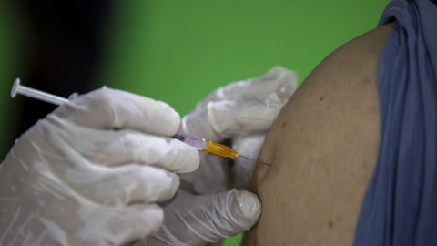 Grip aşısında kaos: Kimsenin bilgisi yok!
