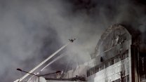 Sultanbeyli'de tencere imalathanesinde çıkan ve saatlerce süren büyük yangın söndürüldü
