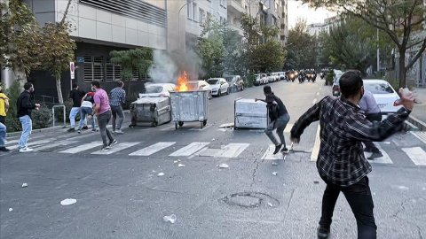 İran’da protestolar hız kesmiyor