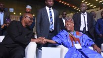 Nijerya'da devlet başkanı adayları barış anlaşması imzaladı