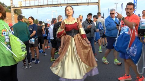 44. İstanbul Maratonu renkli görüntülere sahne oldu 