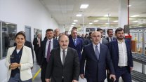 Bakan Varank, ELDOR Elektronik'in İzmir'deki fabrikasını ziyaret etti: