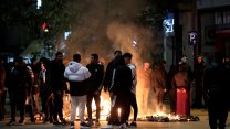 Yunanistan polis kurşunuyla ağır yaralanan 16 yaşındaki genç için ayağa kalktı