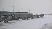 ABD'de kar fırtınası ulaşımı felç etti: Buffalo Niagara Havalimanı uçuşlara kapatıldı