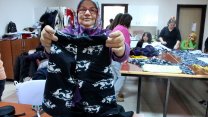 Edirne'de kadınlar organize oldu: Depremzedeler için kıyafet dikmeye başladı