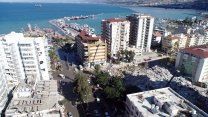 İskenderun'da deniz seviyesinin yükselmesi nedeniyle binalar boşaltıldı