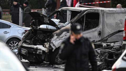 Kiev'de patlama sesleri duyuldu: Çok sayıda araç hasar gördü
