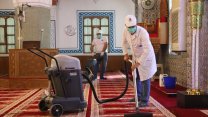 Kartal’daki ibadethanelerde kapsamlı ramazan temizliği yapıldı