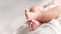 Hollanda’da yeni yasa: Çocuklar her iki ebeveynin soyadını taşıyabilecek