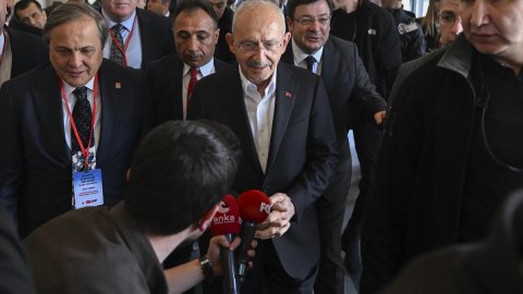Cumhurbaşkanı adayı Kılıçdaroğlu, CHP Belediye Başkanları Toplantısı'na başkanlık ediyor