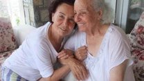 Fatma Girik'in annesi Münevver Ukav, 99 yaşında vefat etti