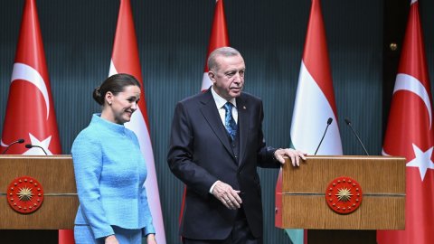 Cumhurbaşkanı Erdoğan duyurdu: Macaristan'a doğalgaz desteği