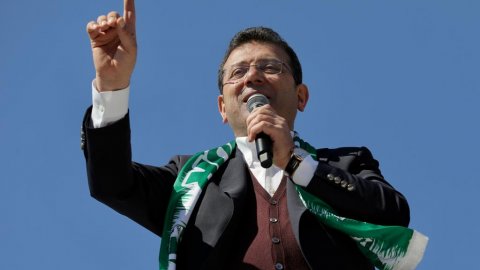 İBB Başkanı İmamoğlu Sinop'tan "Oyları bölmeyin" çağrısı yaptı