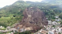 Ekvador'da toprak kayması sonucu ölenlerin sayısı 28'e çıktı