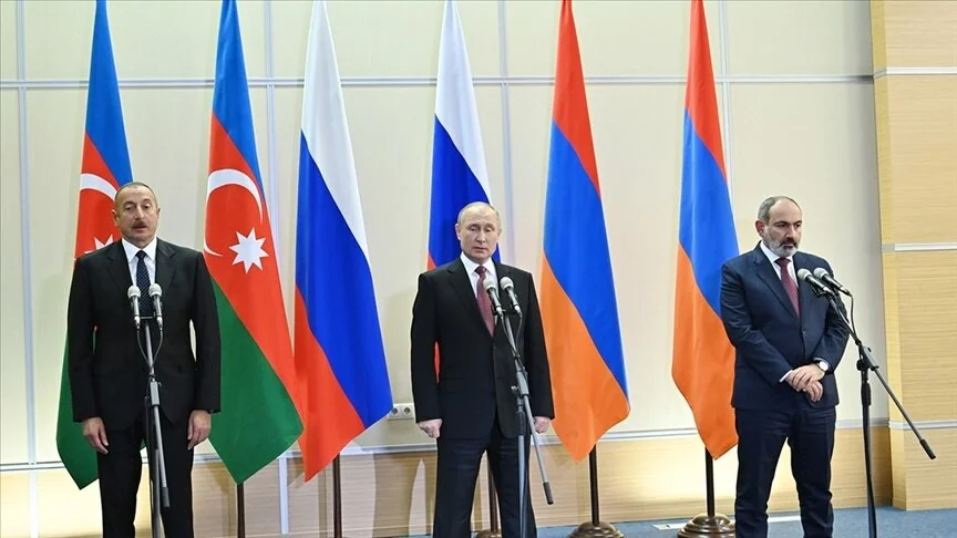 Putin duruma el koydu: İlham Aliyev ve Nikol Paşinyan'ı bir araya getirdi