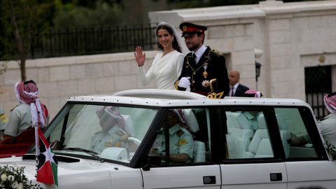 Ürdün Veliaht Prensi Hüseyin ile Suudi Arabistanlı gelin Racva Al Seyf evlendi