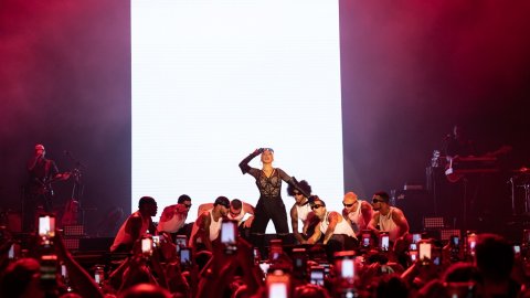 Grammy Ödüllü Christina Aguilera Türkiye'deki ilk konserinde Antalya'yı salladı