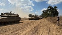 Tansiyon her dakika artıyor: İsrail Gazze sınırına tank ve zırhlı araç sevkiyatını artırdı