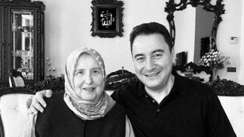 Ali Babacan'ın annesi Güneri Babacan yaşamını yitirdi